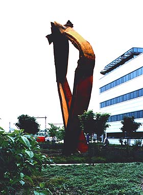 nouwens06.jpg (33982 bytes)